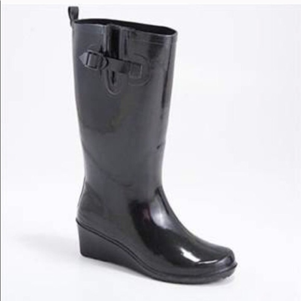 Capelli of New York. Wedge heel rain boots